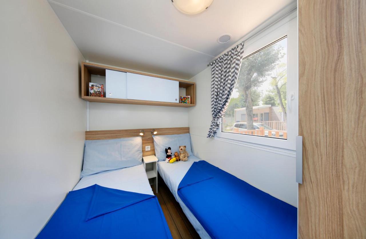 Albatross Mobile Homes On Camping San Francesco Duna Verde Exterior photo