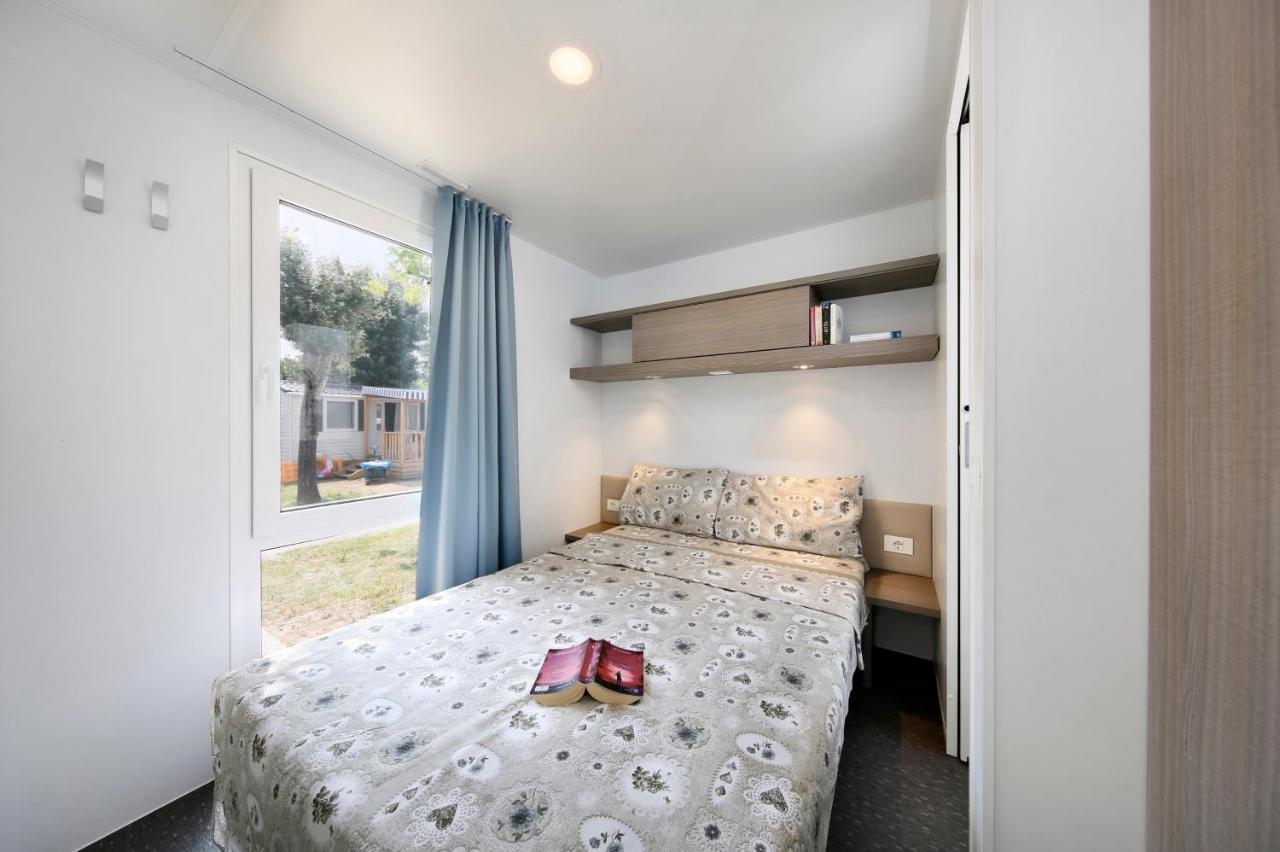 Albatross Mobile Homes On Camping San Francesco Duna Verde Exterior photo