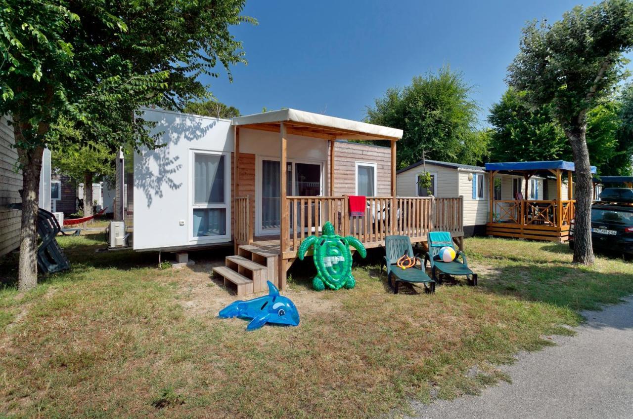 Albatross Mobile Homes On Camping San Francesco Duna Verde Exterior photo